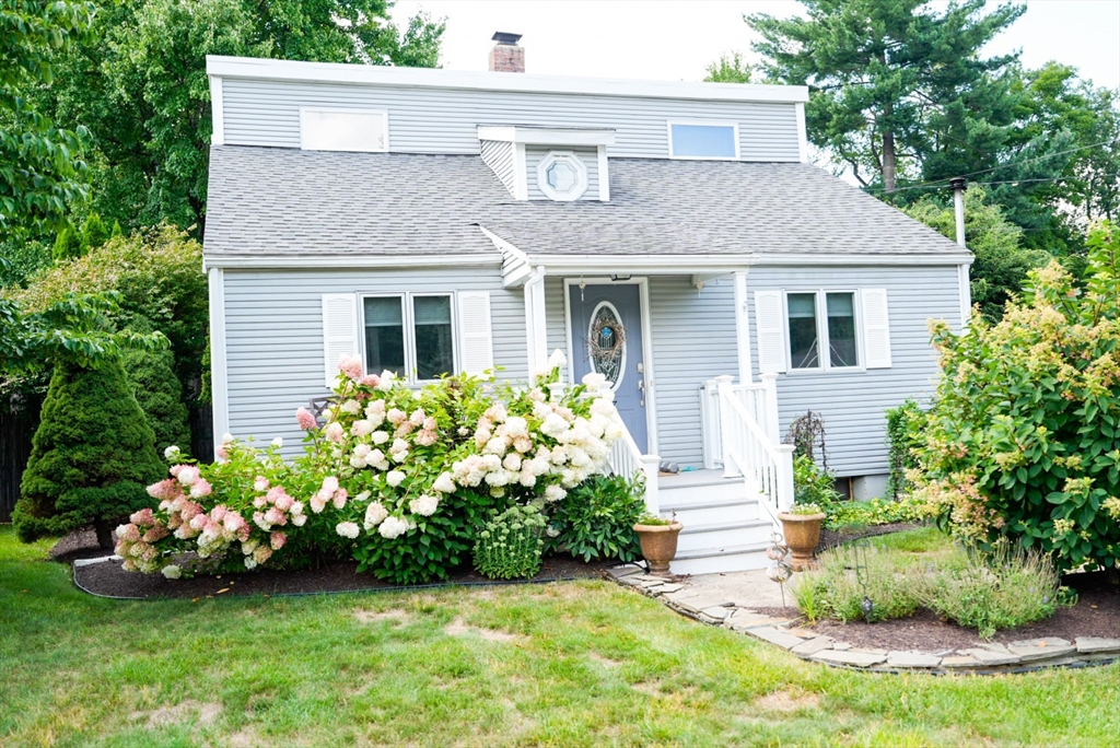 87 Berkshire Dr Property Photo 1