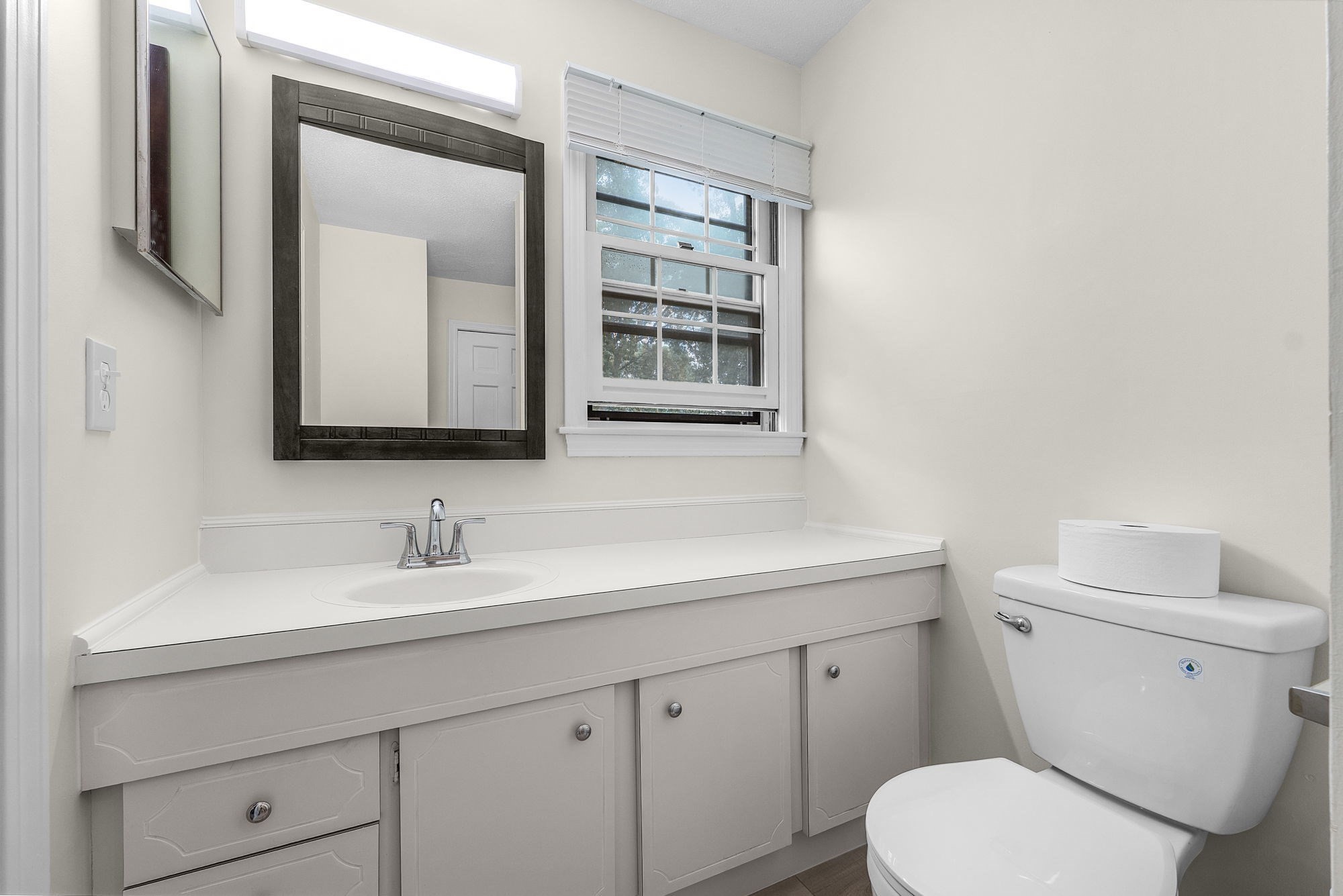 14 Harold # 2c Property Photo 13
