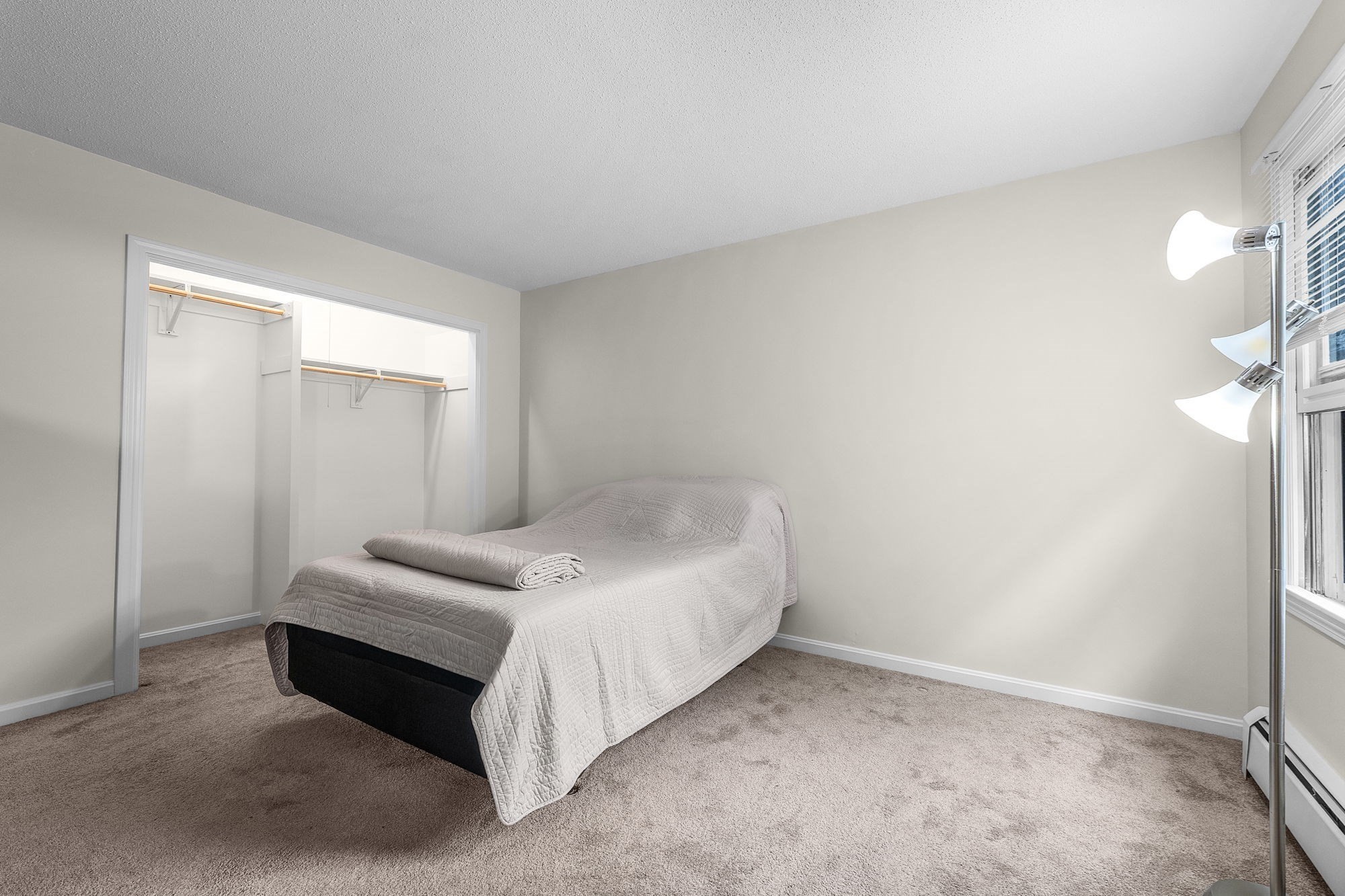 14 Harold # 2c Property Photo 17