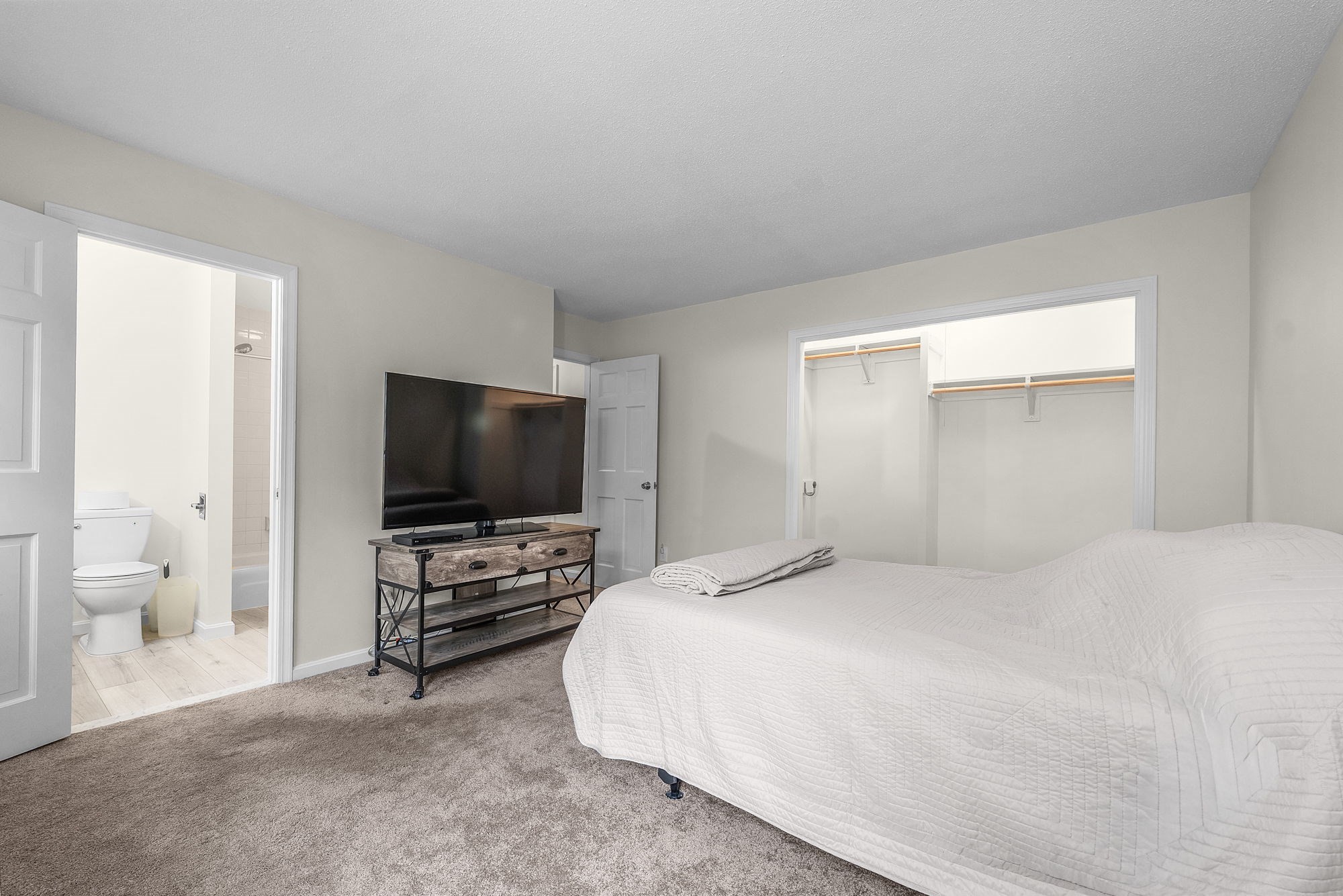 14 Harold # 2c Property Photo 18