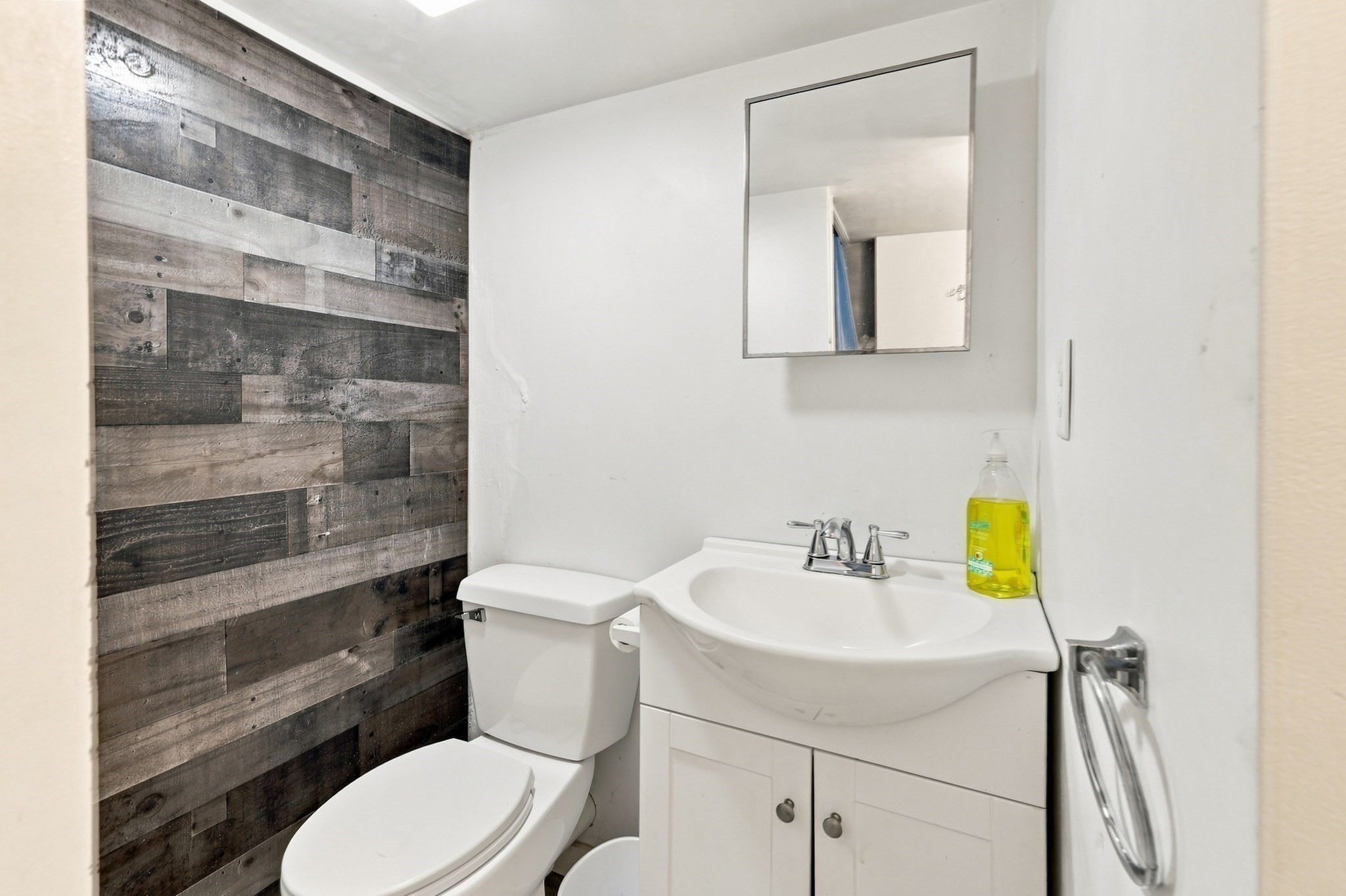 43 Chilmark Property Photo 27