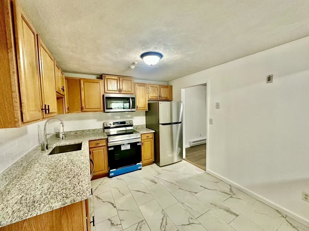 15 Spencer Rd # 26e Property Photo 6
