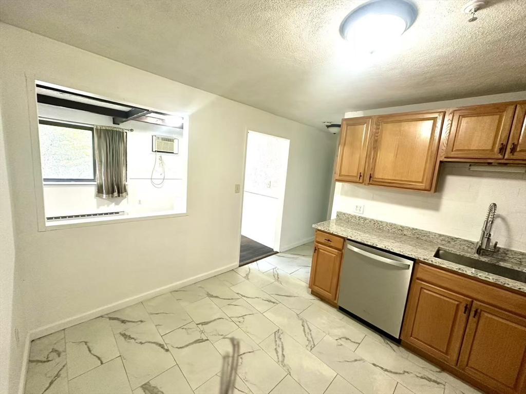 15 Spencer Rd # 26e Property Photo 7
