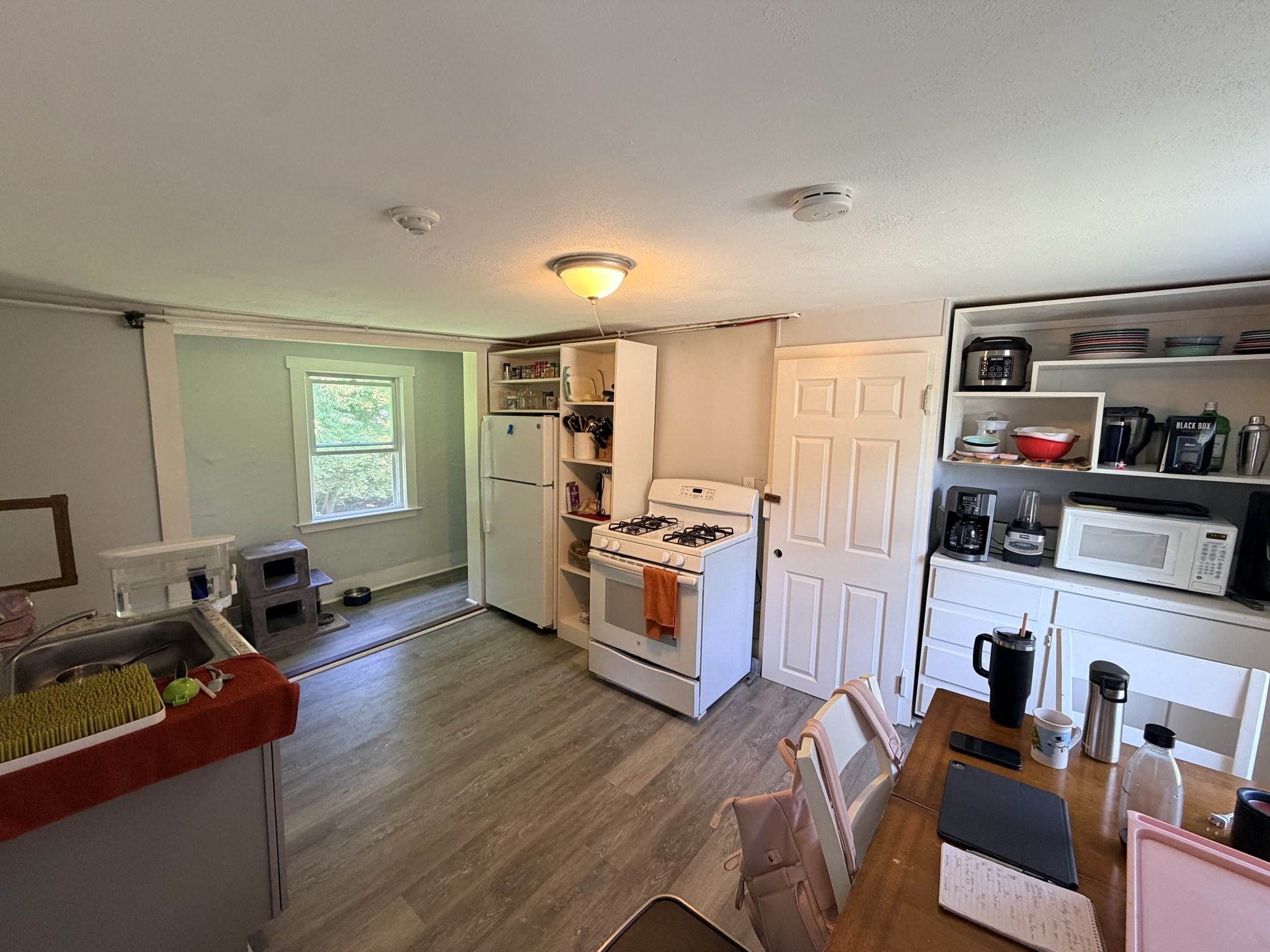 181 Pond St Property Photo 6
