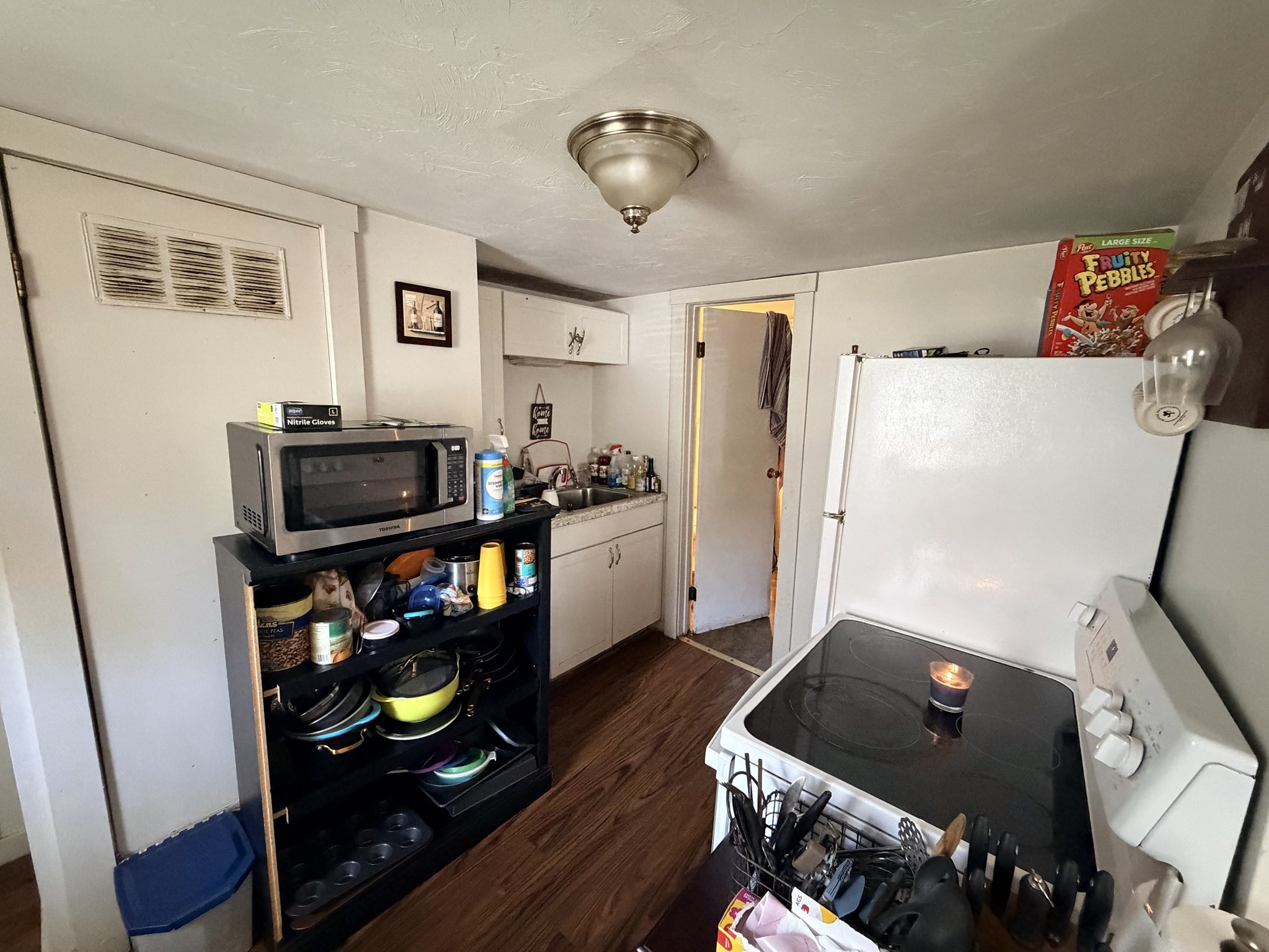 181 Pond St Property Photo 12