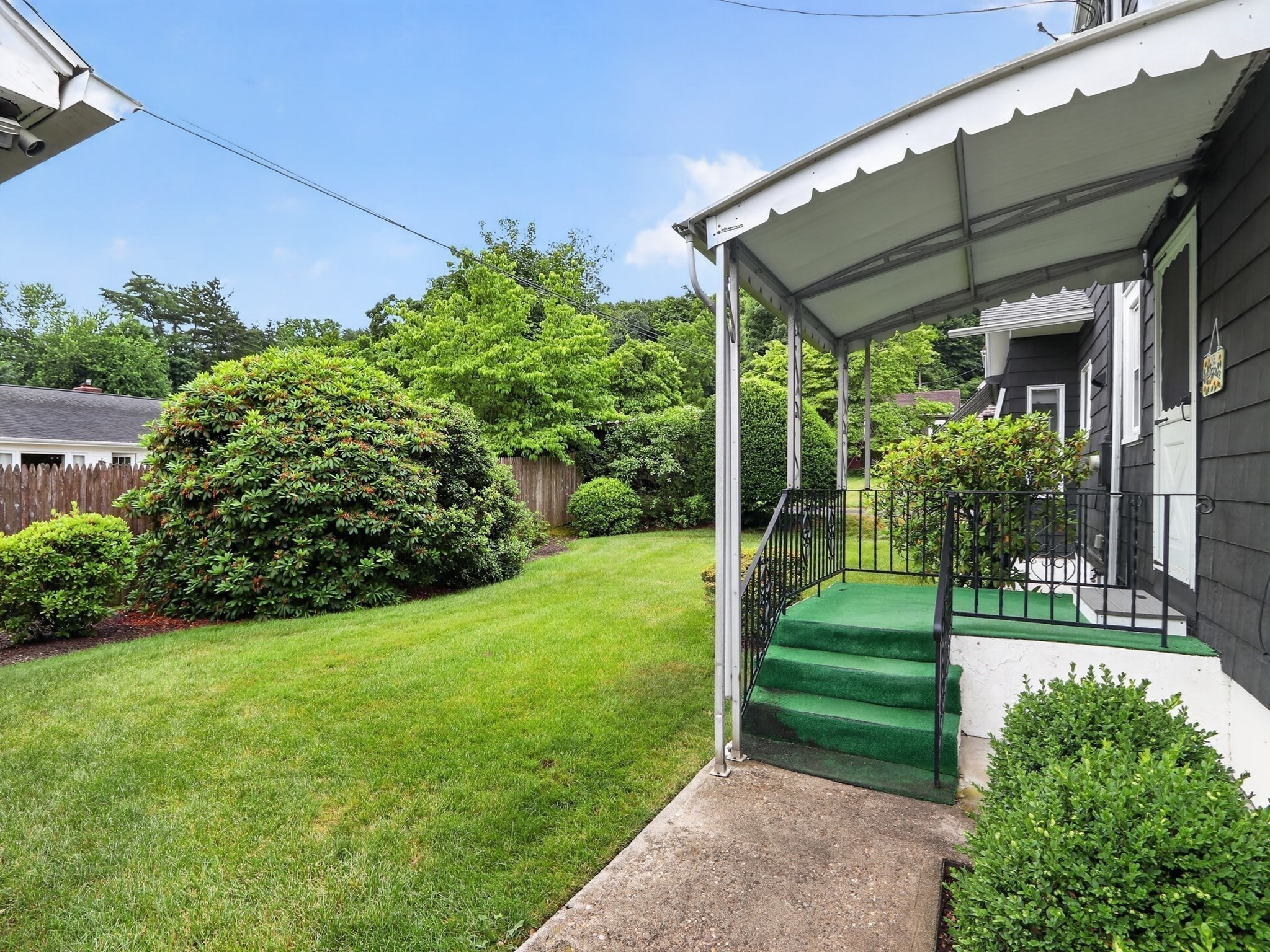 24 Lindbergh Ave Property Photo 4