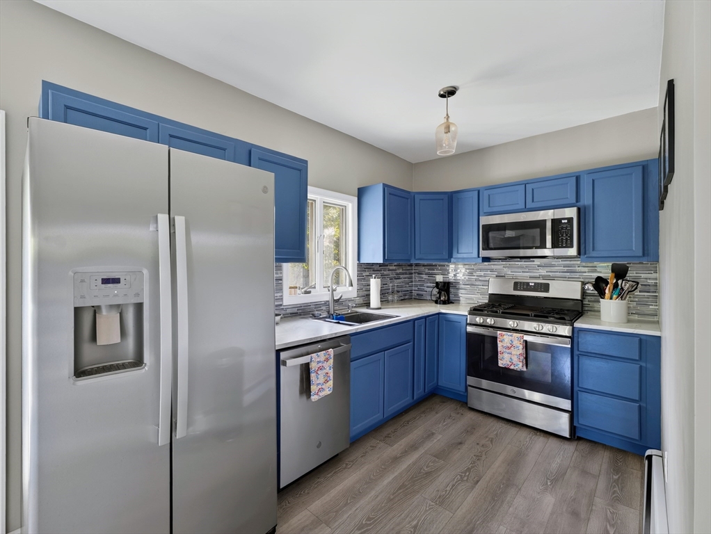 413 Kennedy St Property Photo 3
