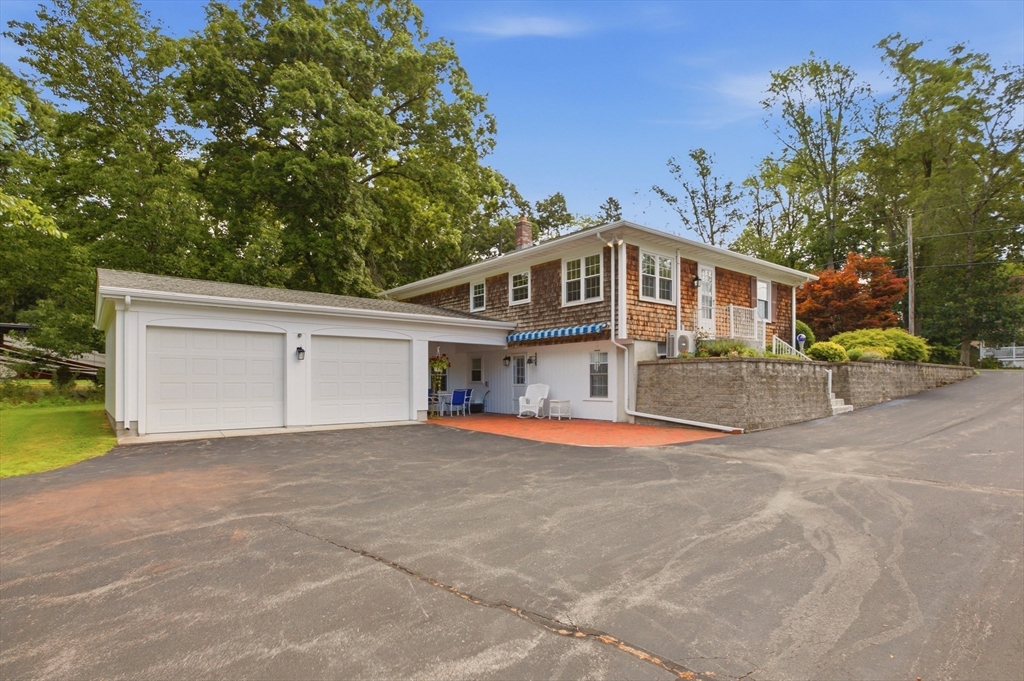 145 Stoney Hill Rd Property Photo 2