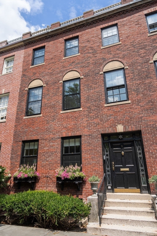 5 Charles River Square Property Photo 1