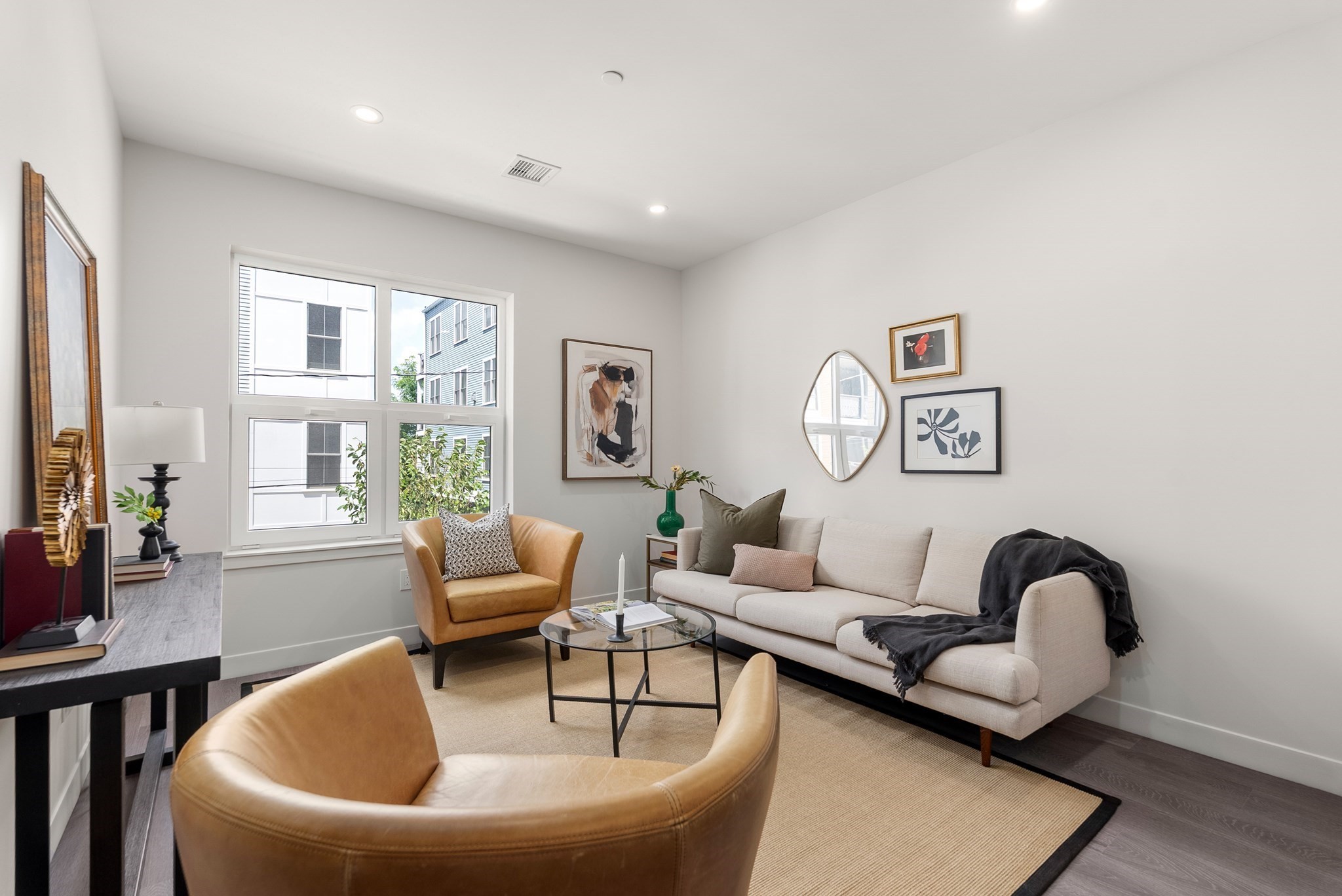 75 Willow Ct # 615 Property Photo 3