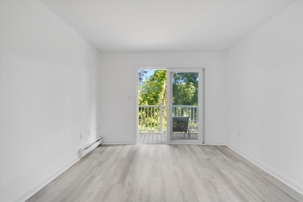 61 Fletcher Ln # F Property Photo 12