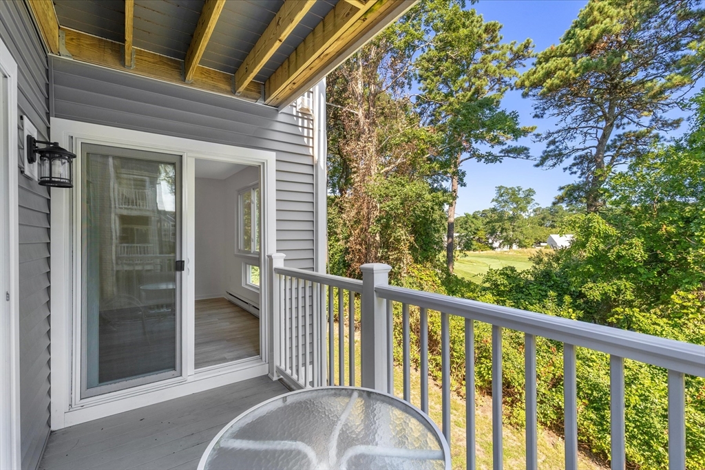 61 Fletcher Ln # F Property Photo 13