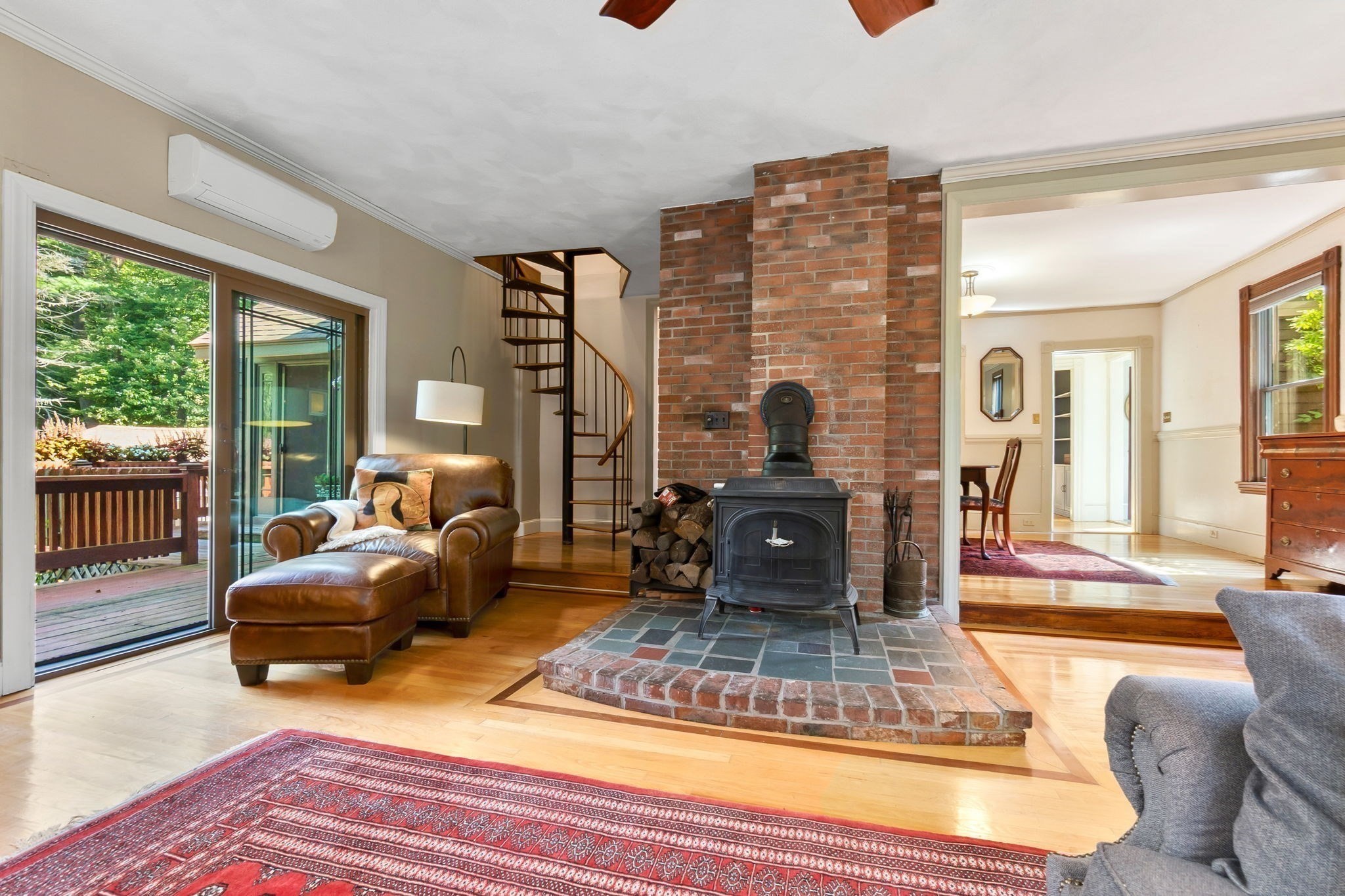 257 Centre Street Property Photo 7