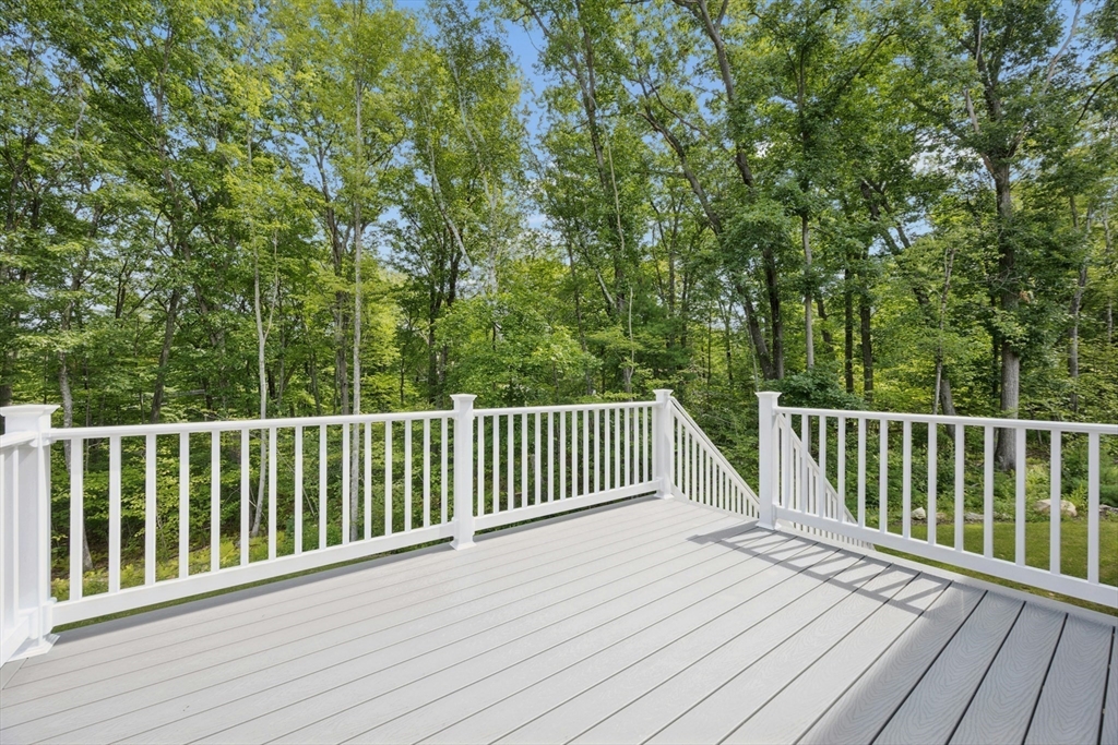 15 Gaskins Ln Property Photo 7