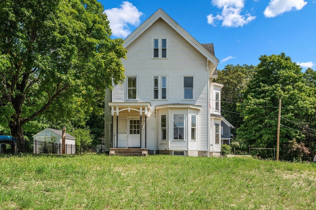 83 Oak Street Property Photo 1