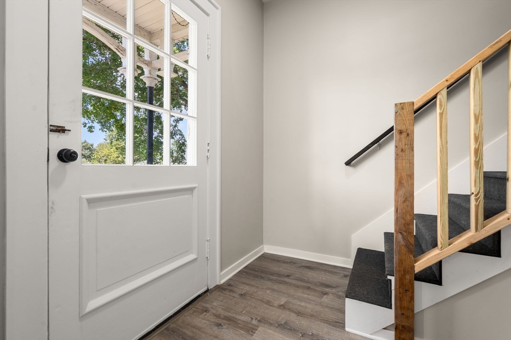 83 Oak Street Property Photo 14