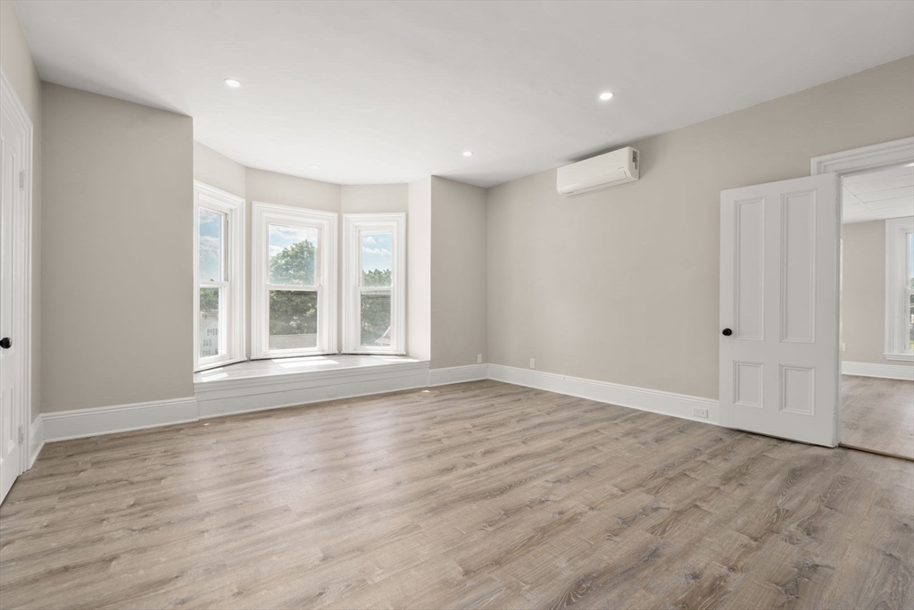 83 Oak Street Property Photo 20