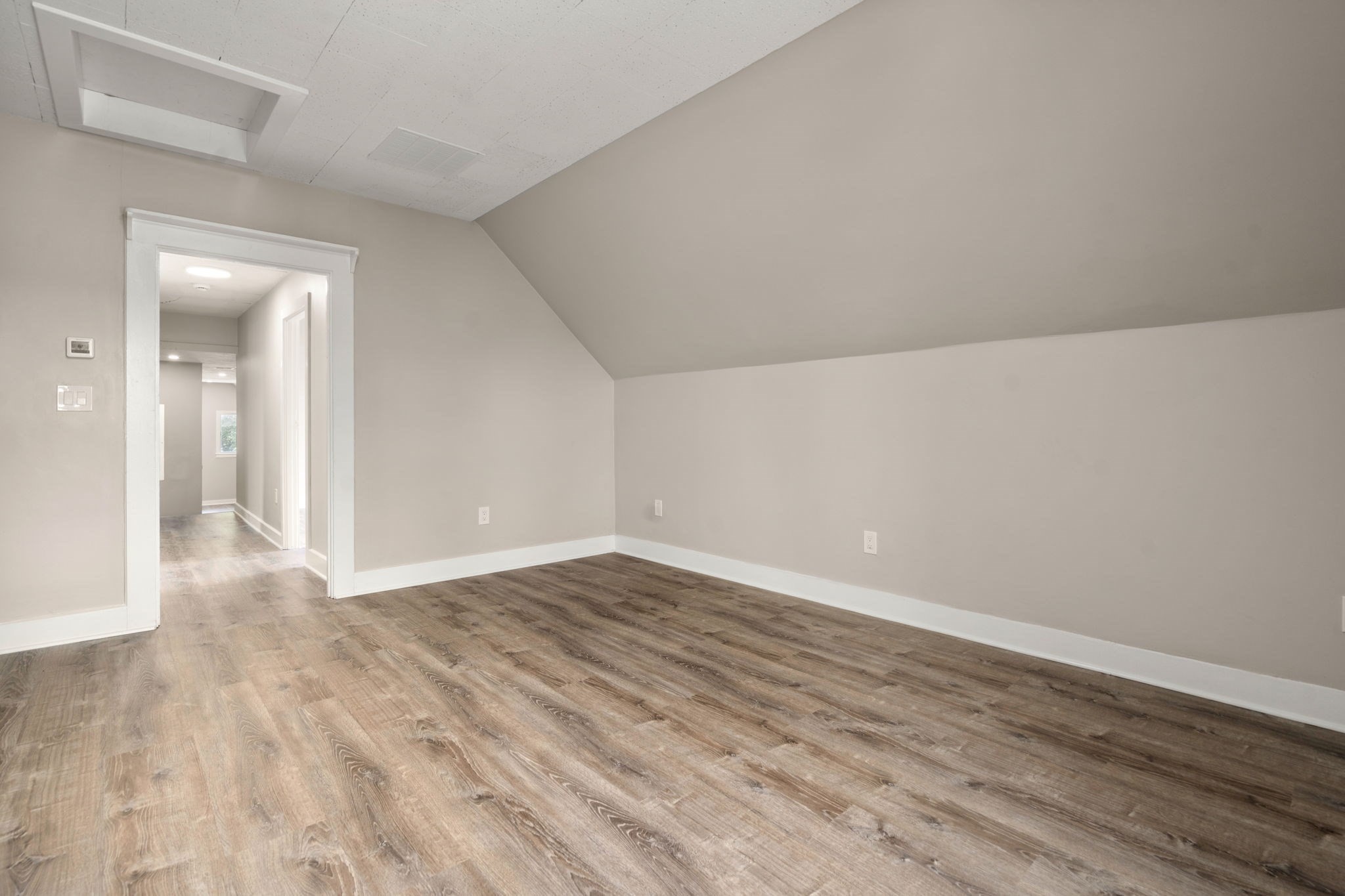83 Oak Street Property Photo 24
