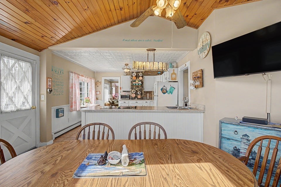 34 Pleasant # 1 Property Photo 6