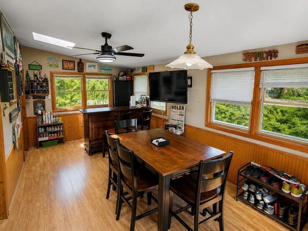 15 Pine Tree Dr Property Photo 7