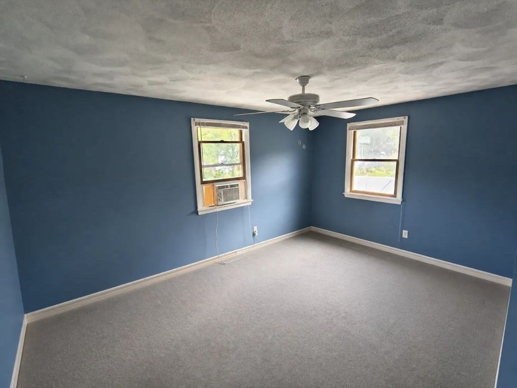 15 Pine Tree Dr Property Photo 12