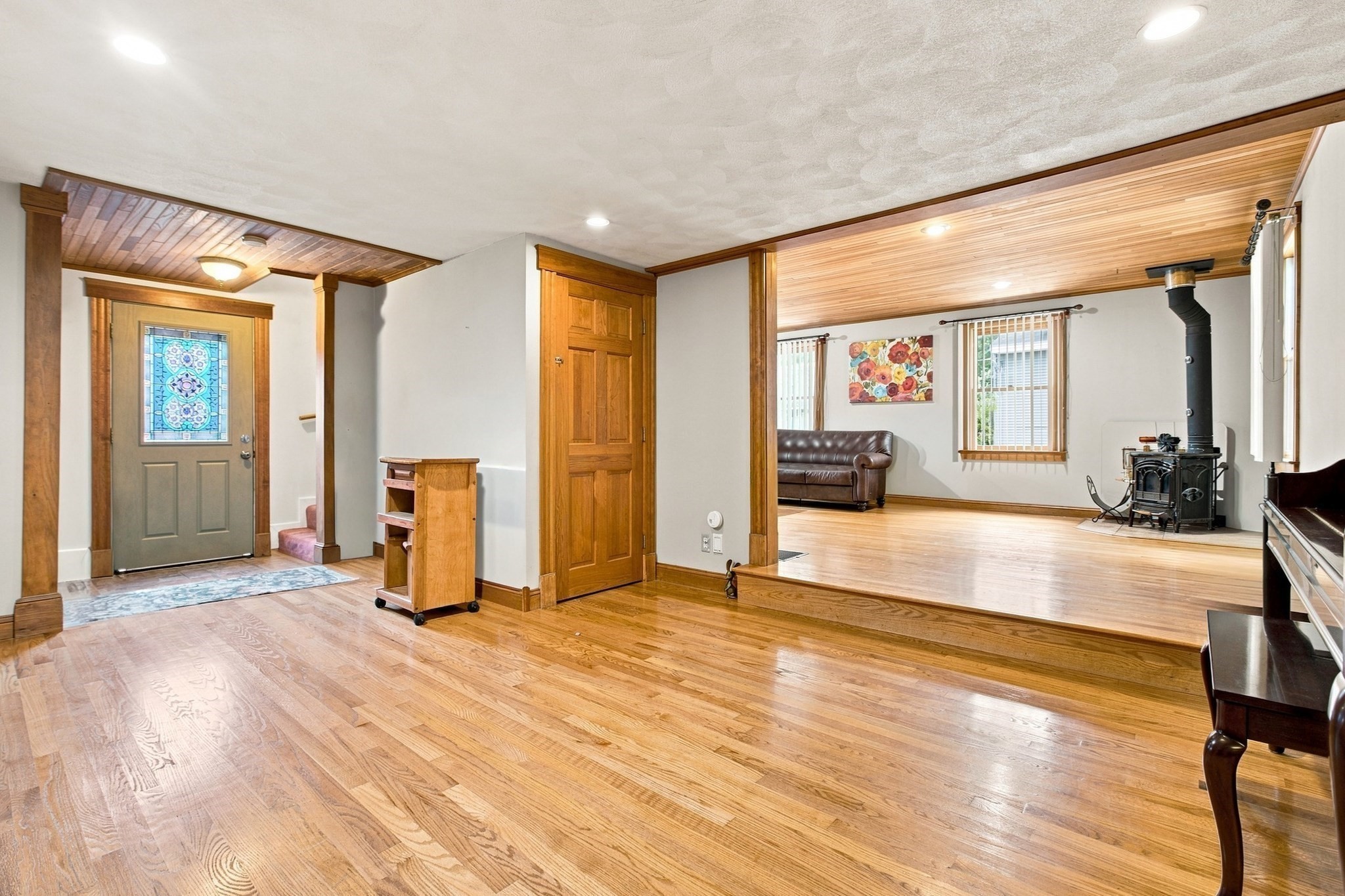 18 Gordon Rd Property Photo 4
