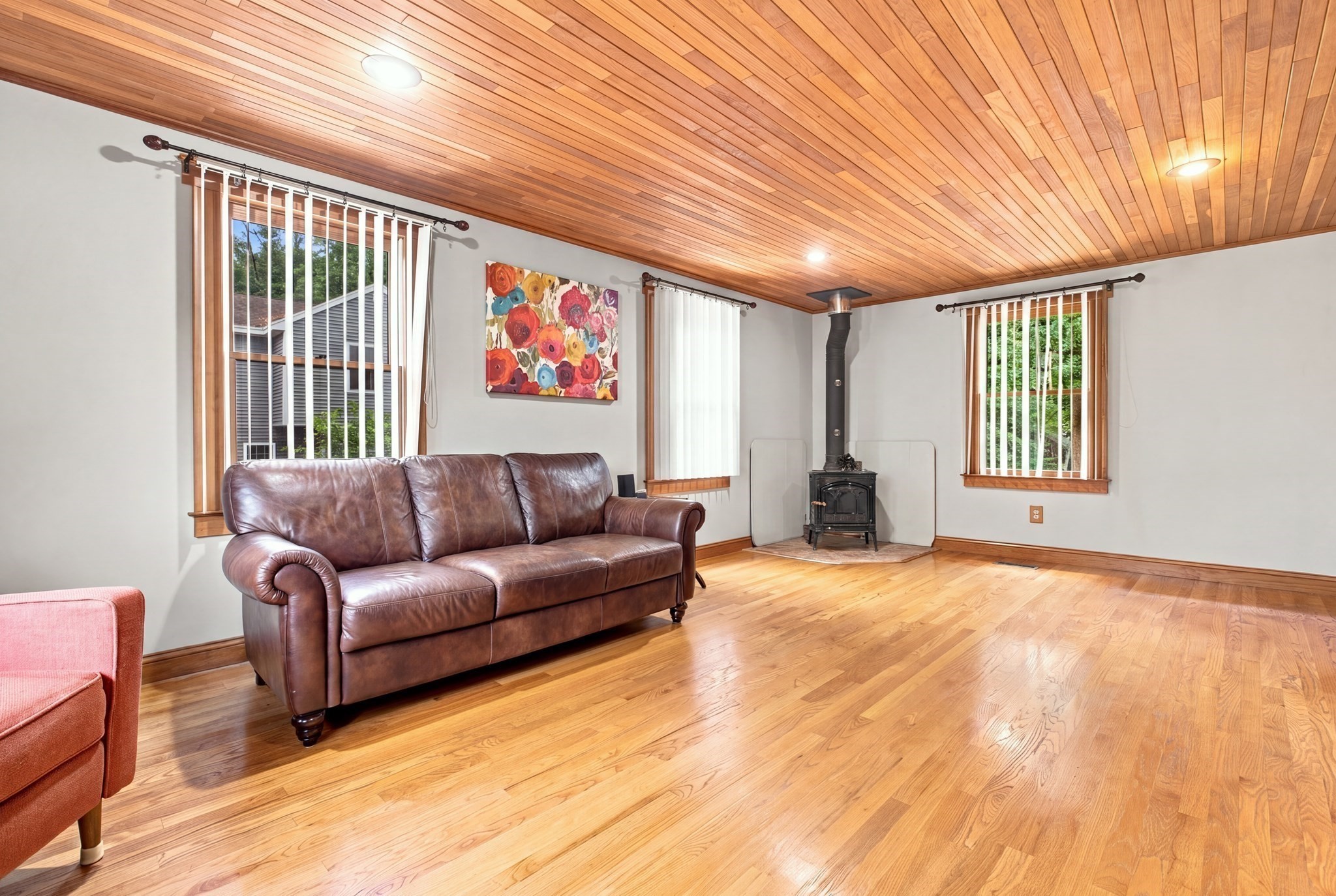18 Gordon Rd Property Photo 9