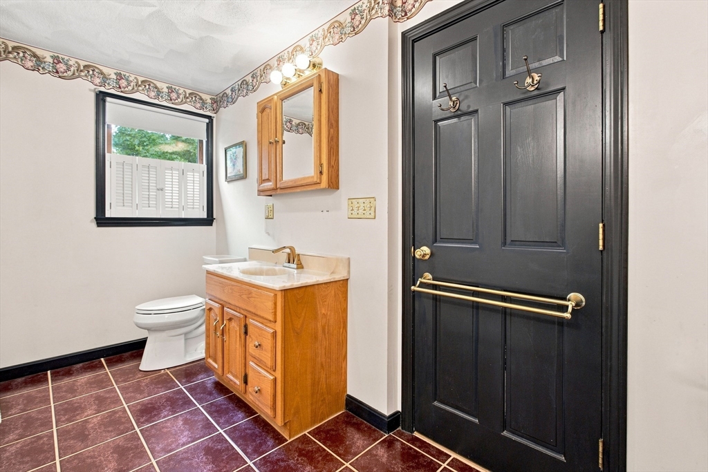 18 Gordon Rd Property Photo 26