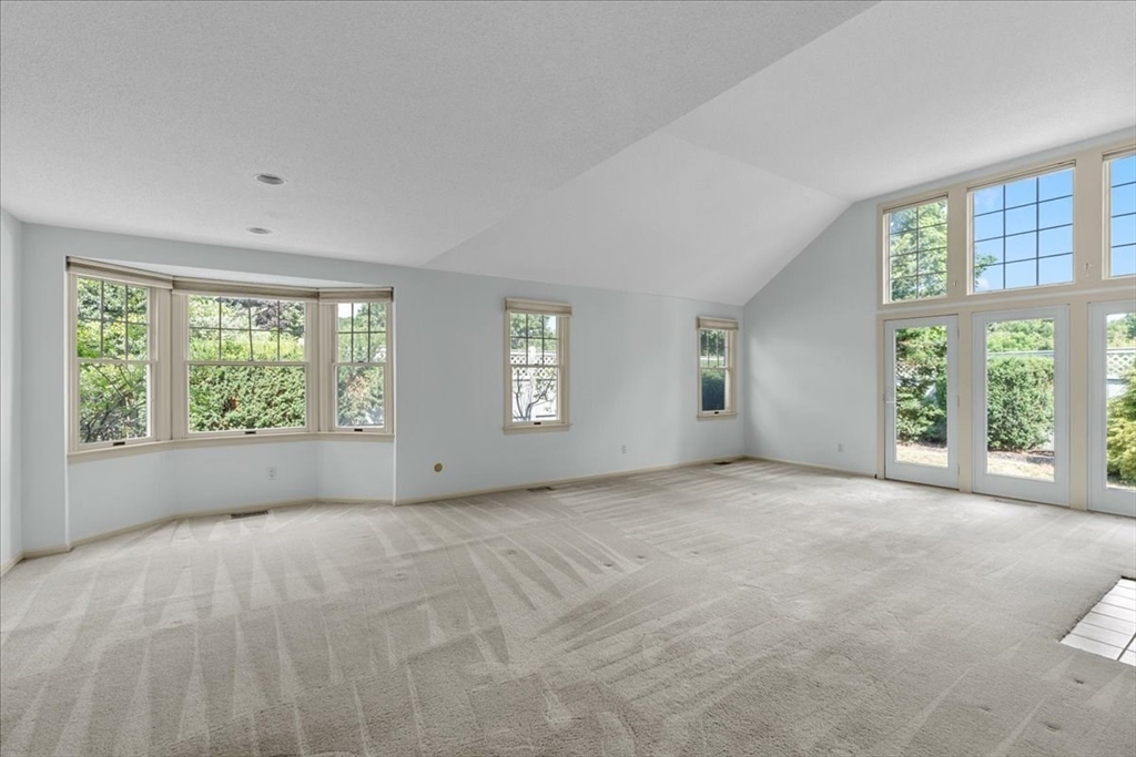 56 Floret Cir # 56 Property Photo 4