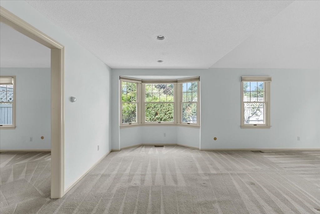 56 Floret Cir # 56 Property Photo 5