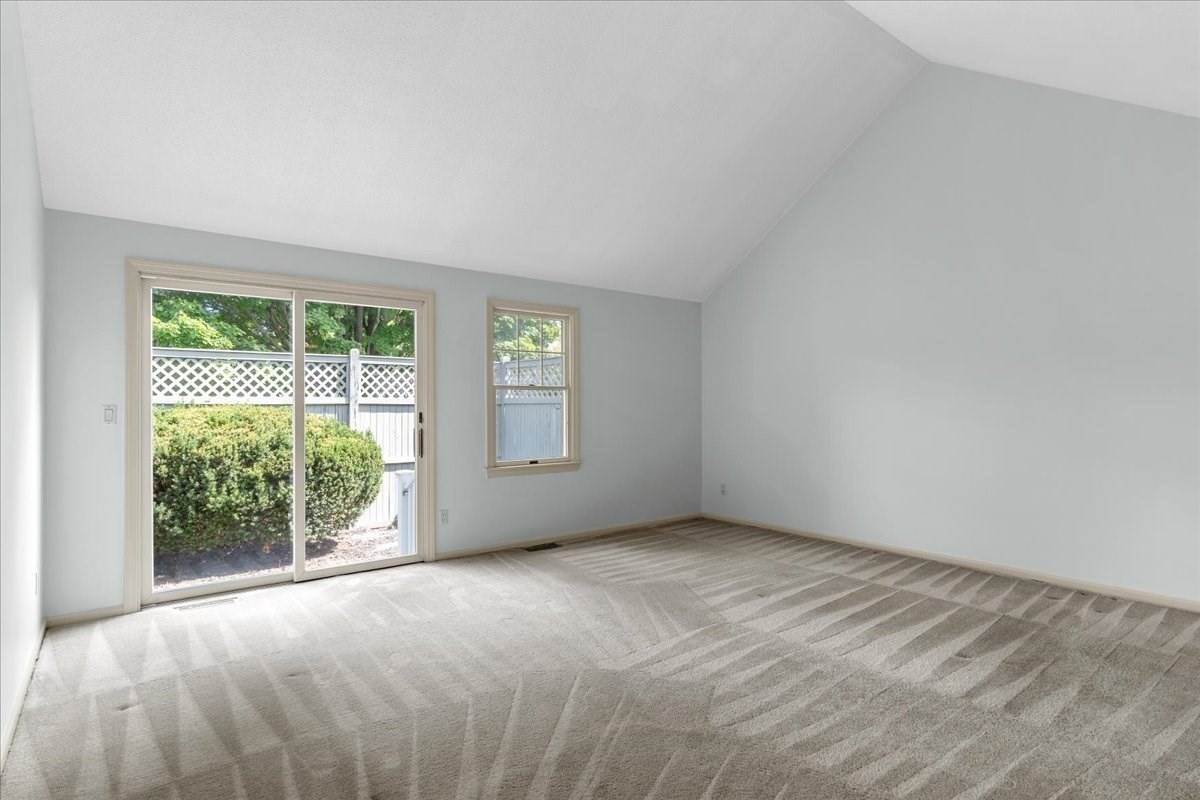 56 Floret Cir # 56 Property Photo 10