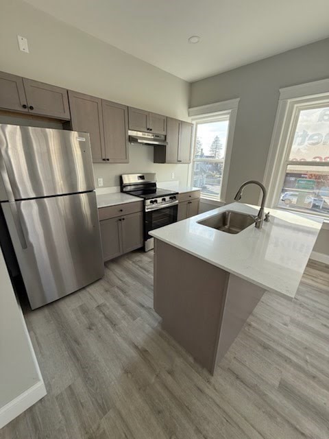 566 Main Street # 201 Property Photo 1
