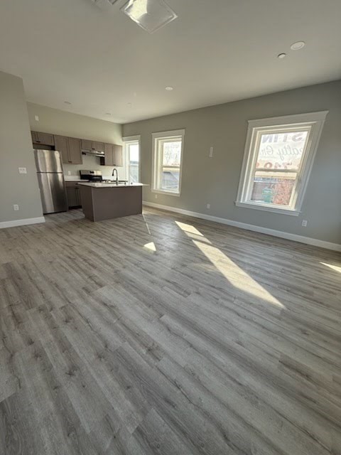 566 Main Street # 201 Property Photo 2