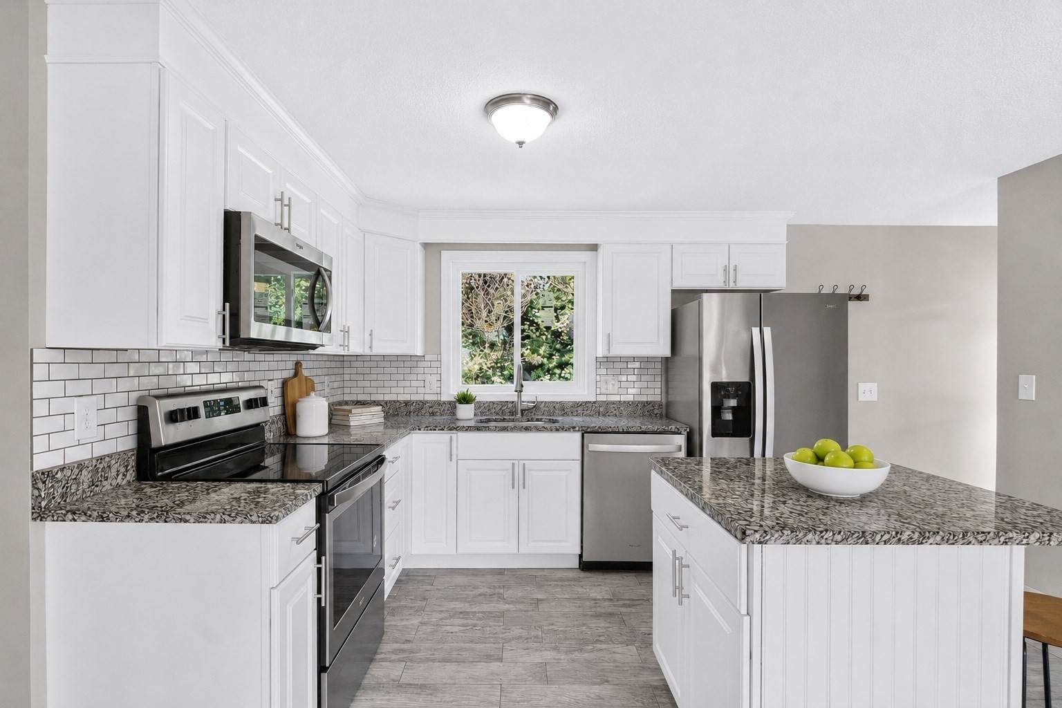 59 Brookside Ave Property Photo 3