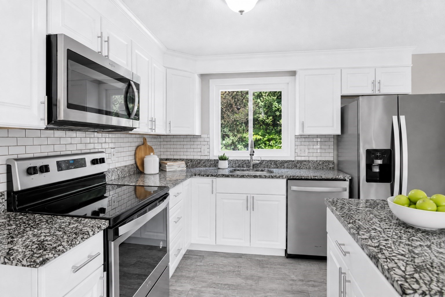 59 Brookside Ave Property Photo 4