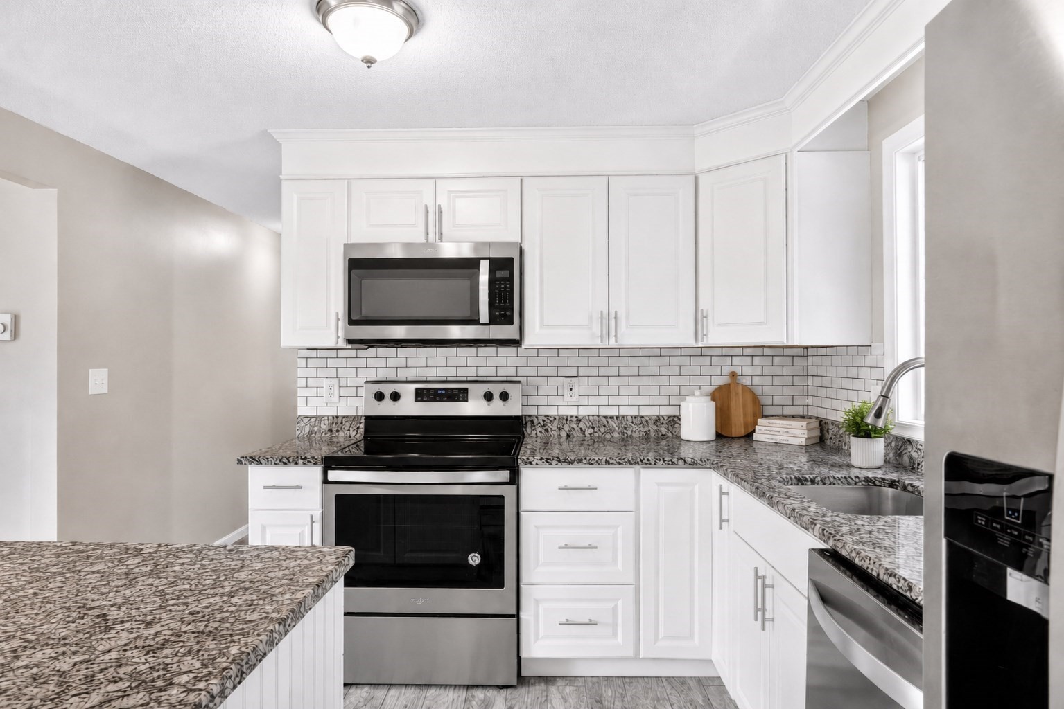 59 Brookside Ave Property Photo 6