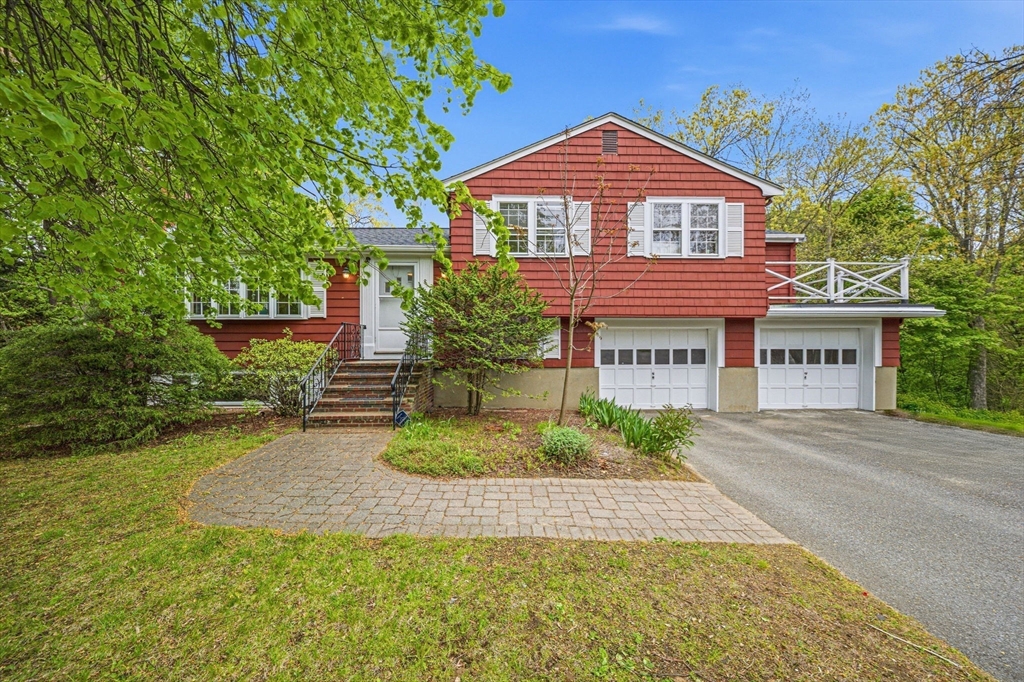 8 Brown Rd Property Photo 1