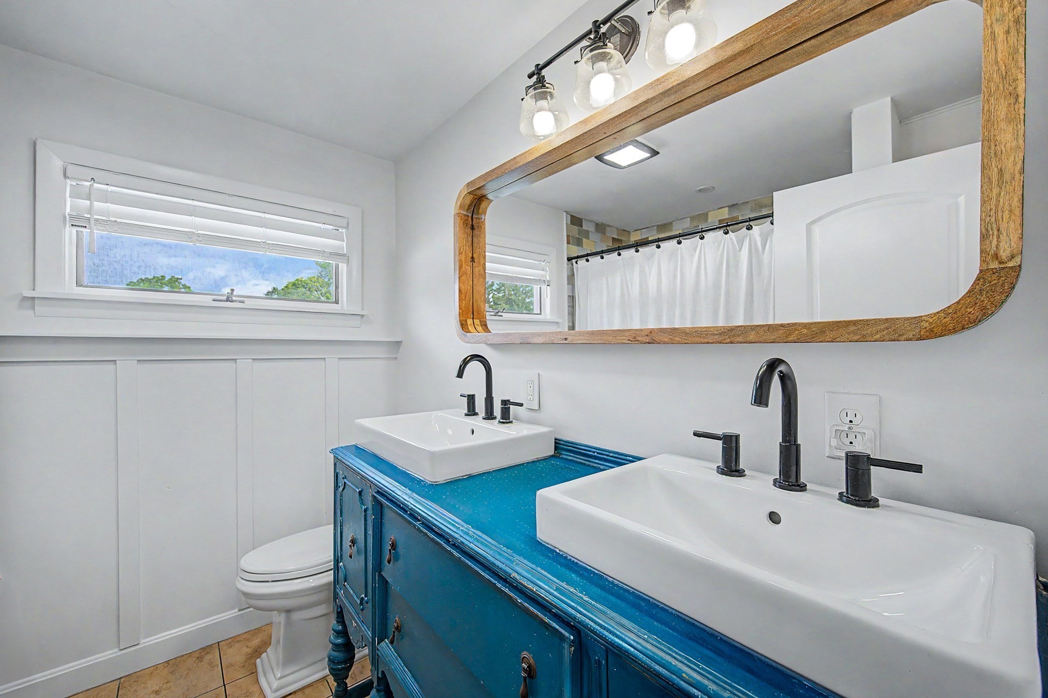26 Westside Ave Property Photo 24