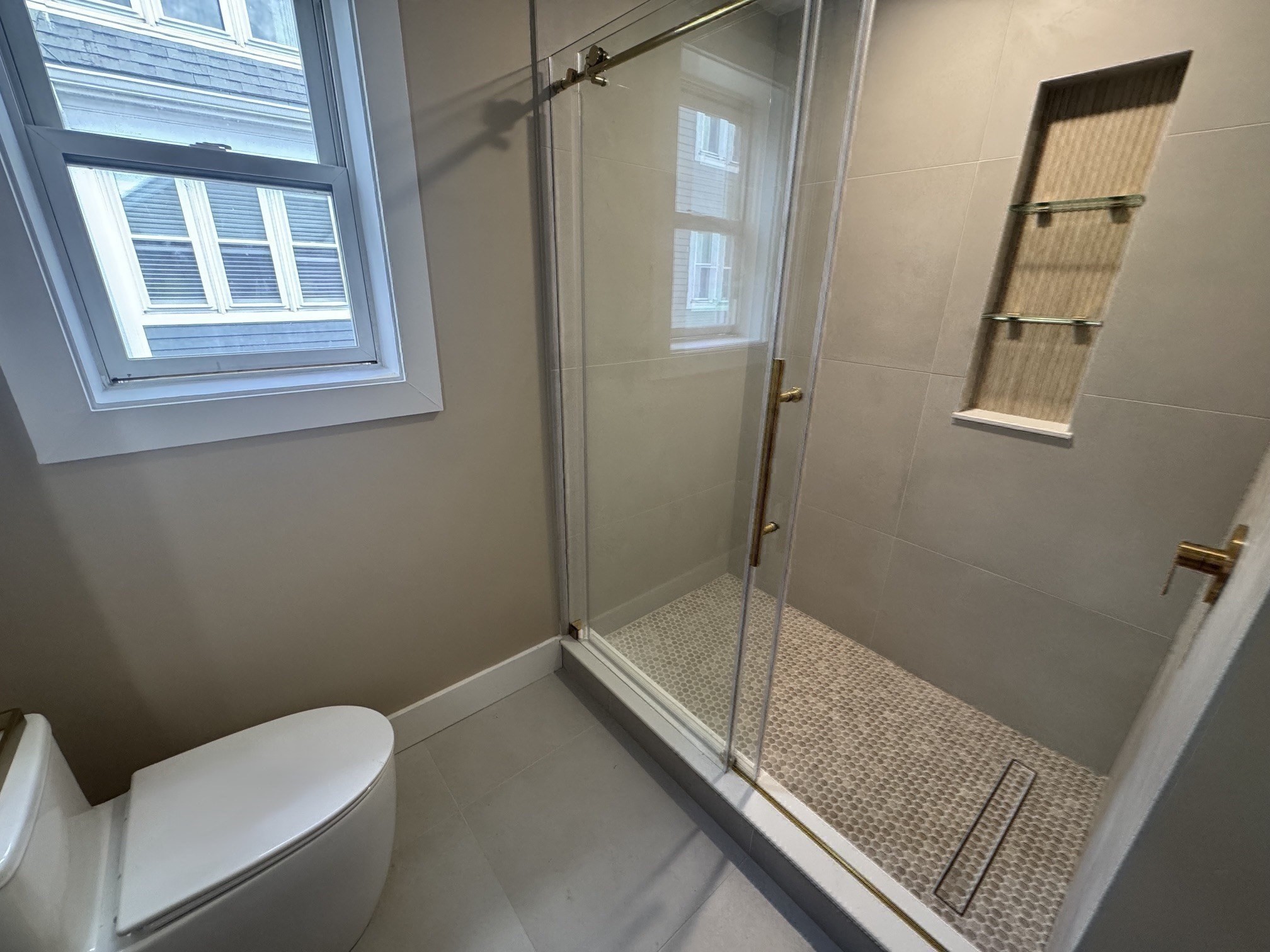 122 West Seventh St Property Photo 15