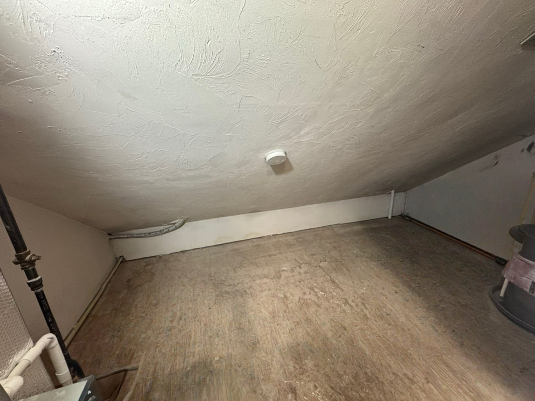 122 West Seventh St Property Photo 36