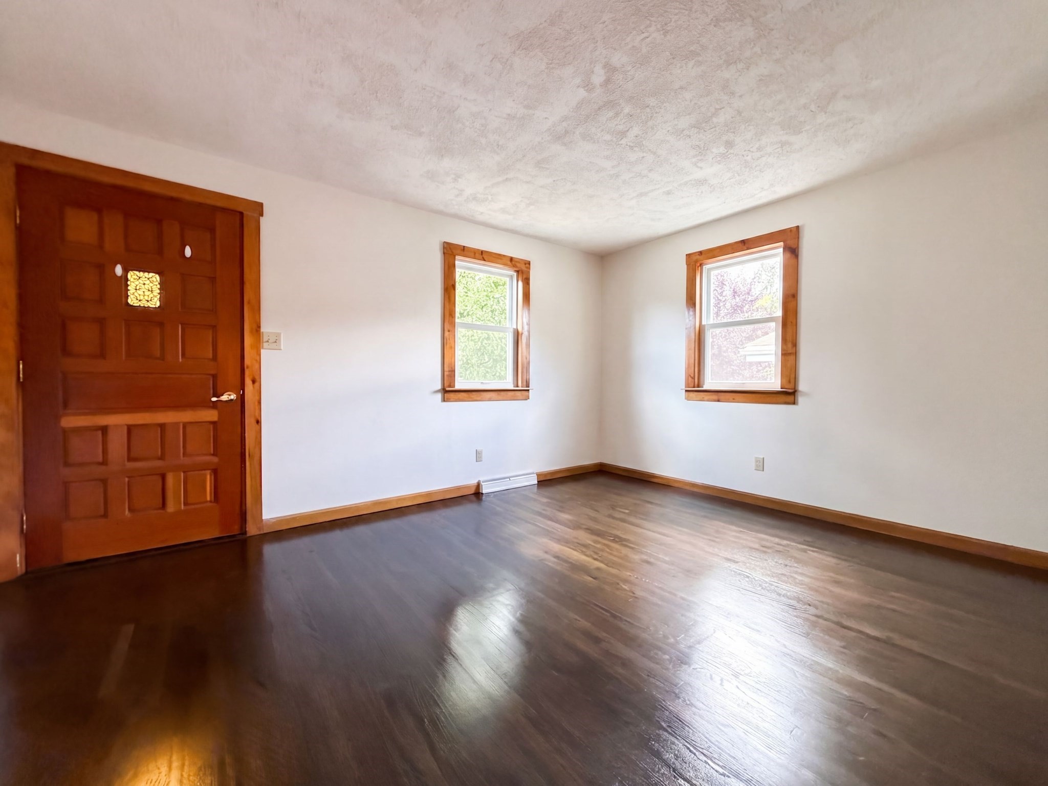 17 Monarch St Property Photo 3