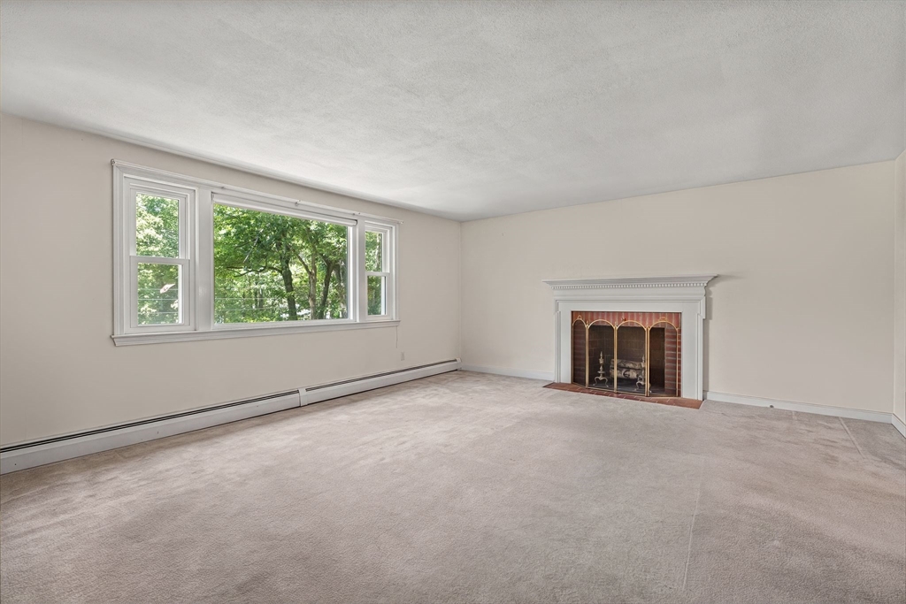 8 Dana Rd Property Photo 4