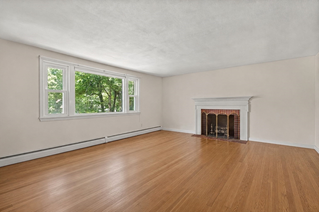 8 Dana Rd Property Photo 5