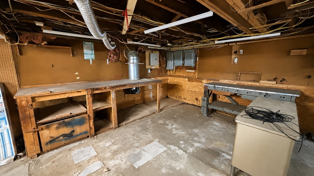54 State St Property Photo 36
