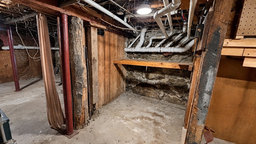54 State St Property Photo 39