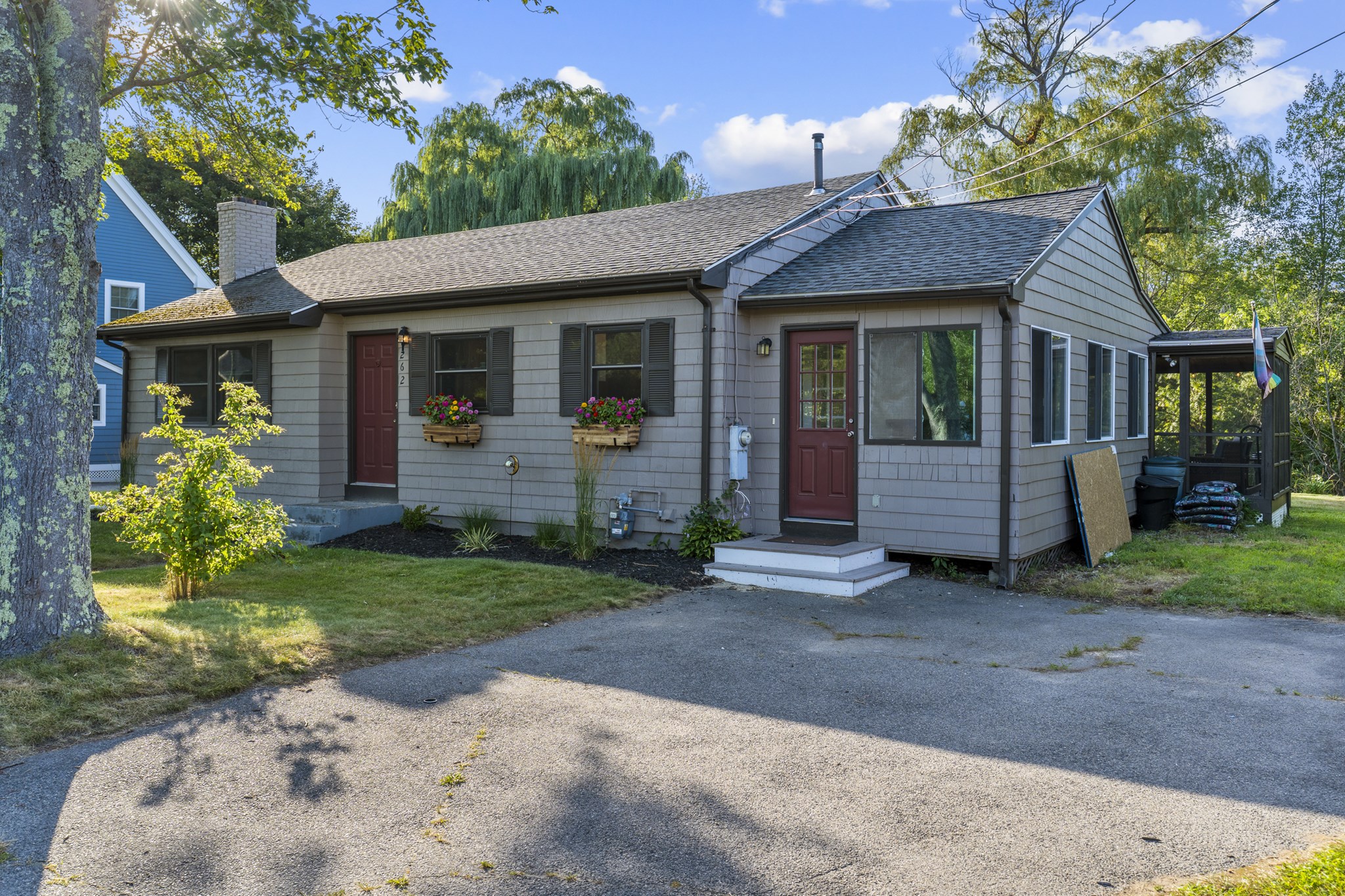 262 Main St Property Photo 2