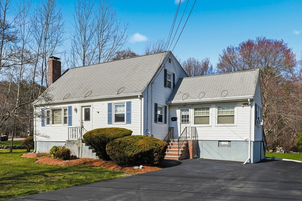 57 Winter St Property Photo 1