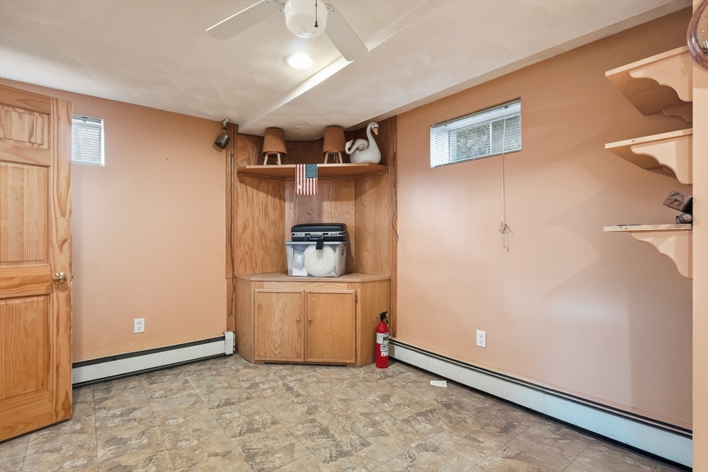 57 Winter St Property Photo 19