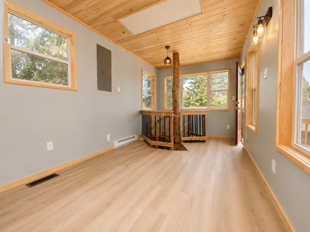 12 Hideaway Vlg # G Property Photo 7
