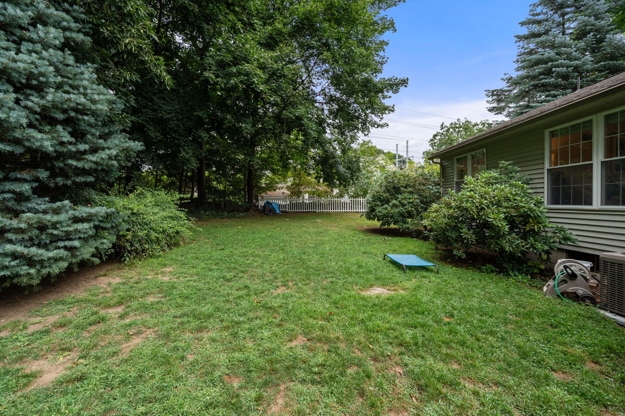 96 Grove Property Photo 32